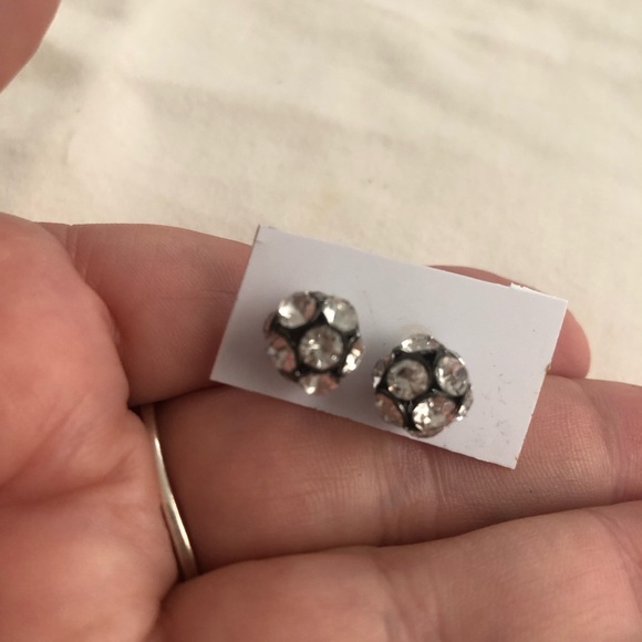 Lot of Silver and Black Post Earrings - Picture 8 of 8